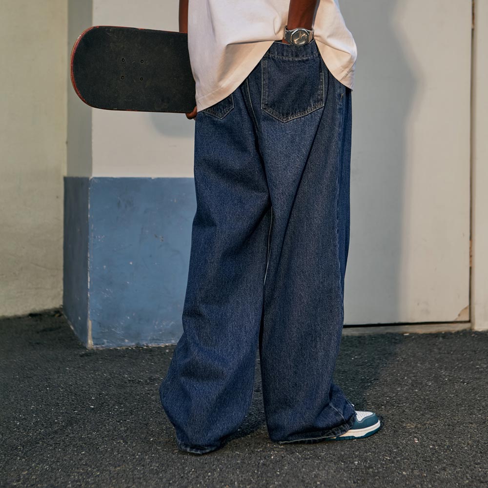 Timeless Style: Retro Baggy Wide Leg Jeans in Dark Blue Denim