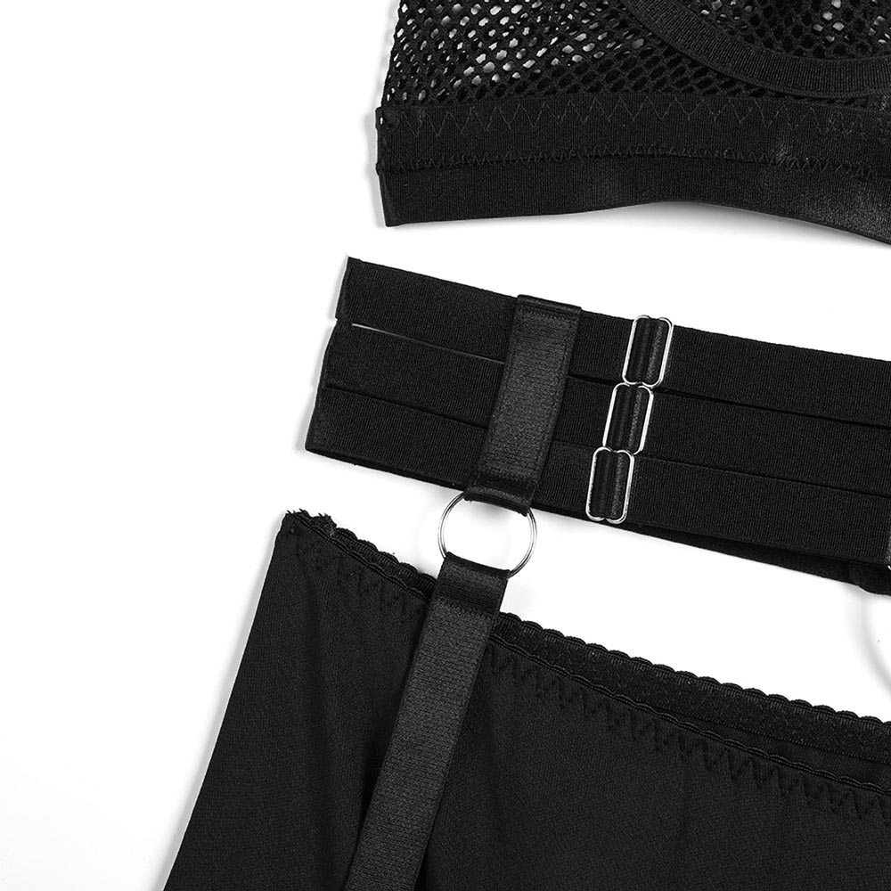Ravishing garter belt adorned with a bold ring: enhance your allure effortlessly
