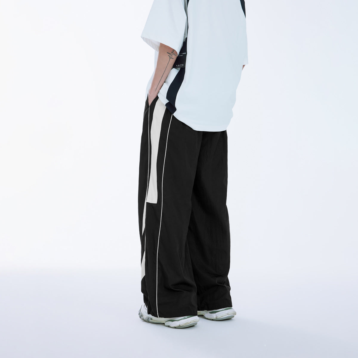 Stylish wide leg track pants 