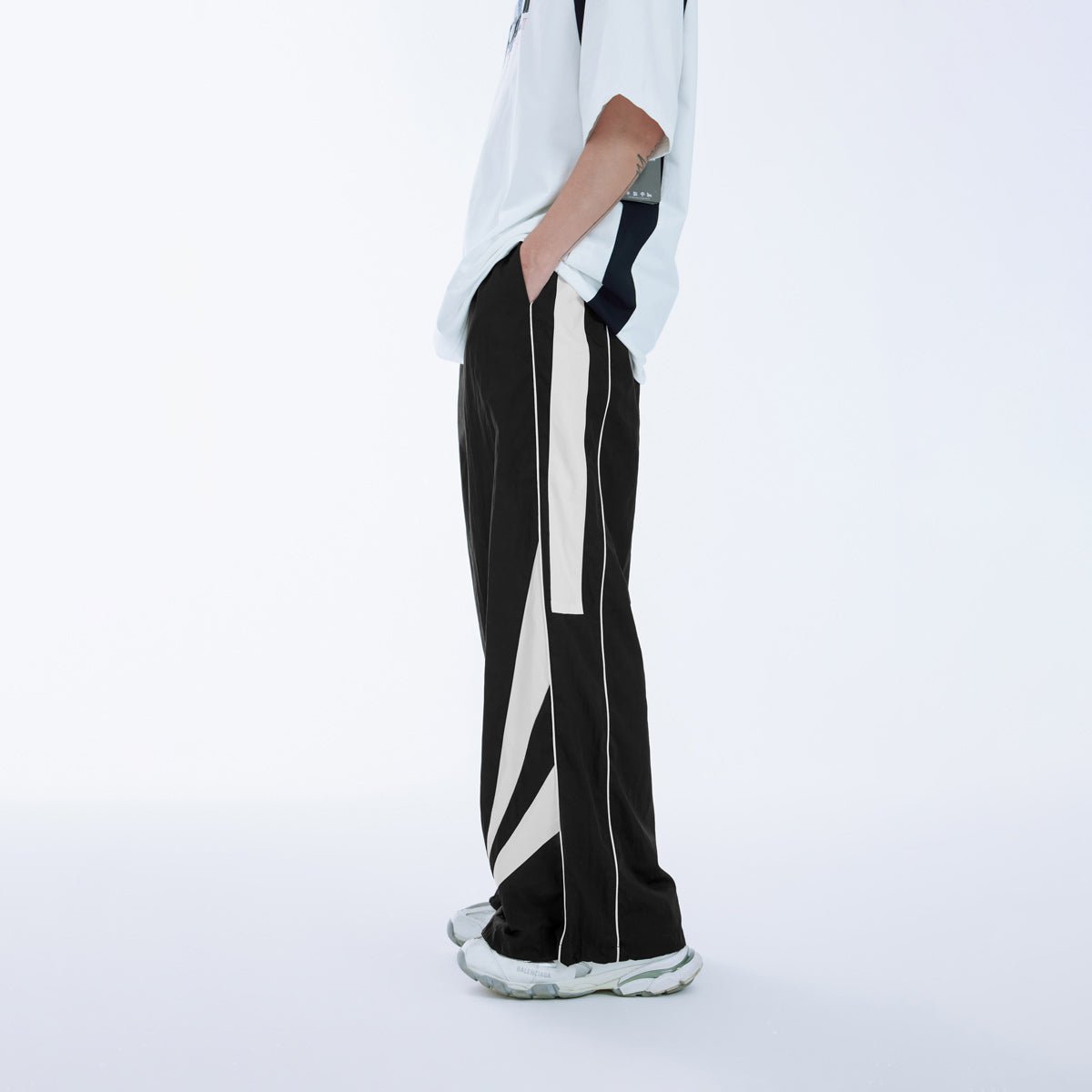 Water-repellent Black Track Pants - Retro Style