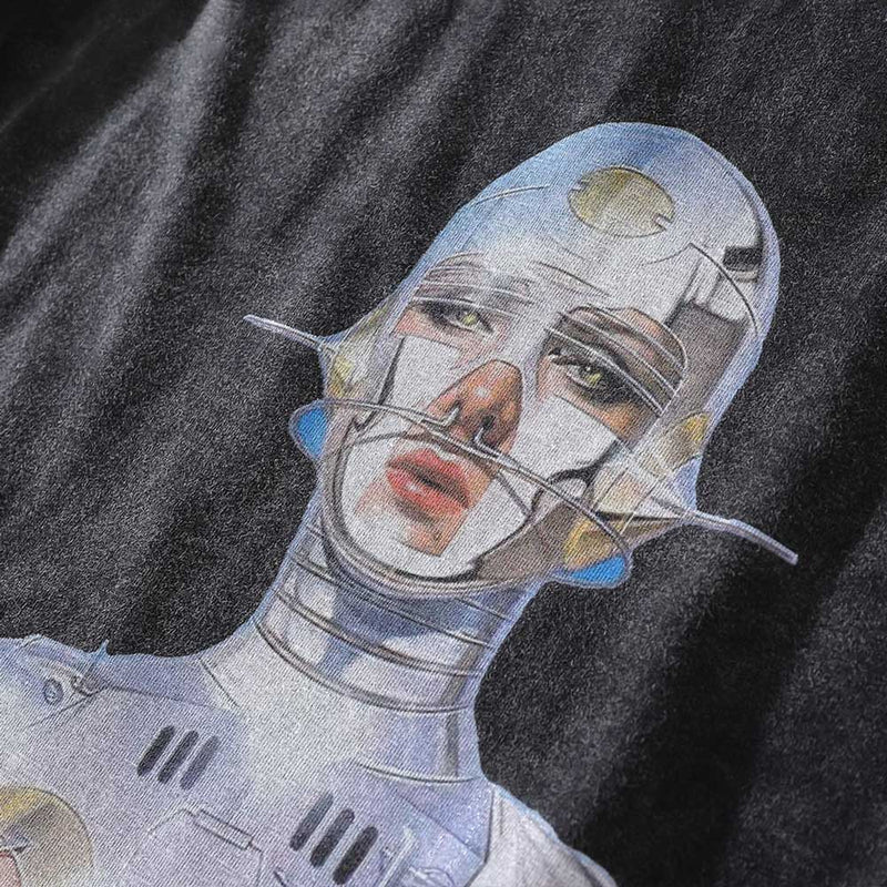 Cyberpunk Elegance: Cyber Queen T-Shirt for Comfortable Street Style