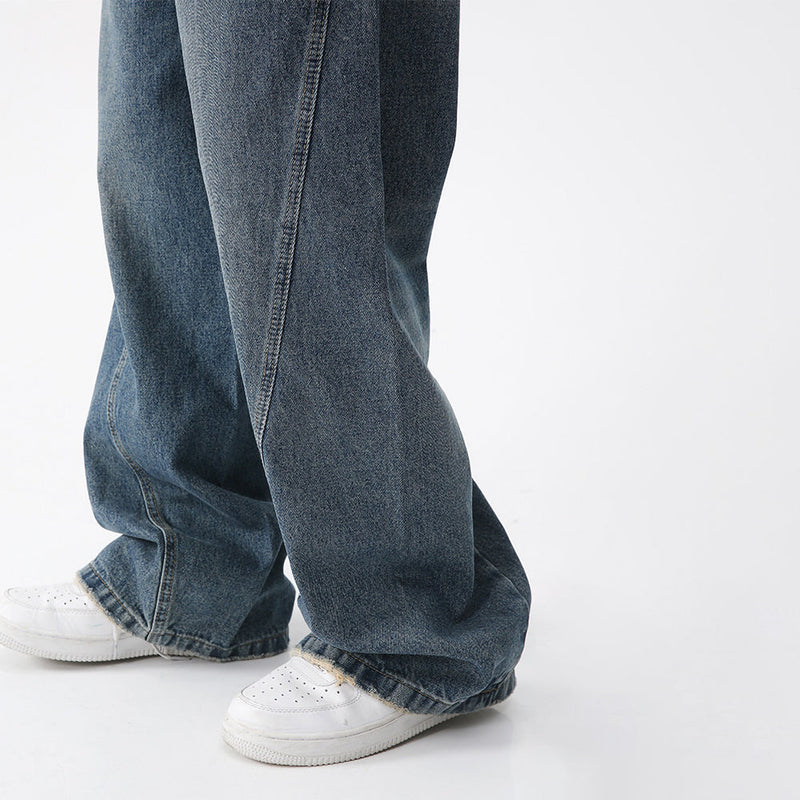 Trendy Vintage Denim with Loose Straight Fit and Unique Pocket