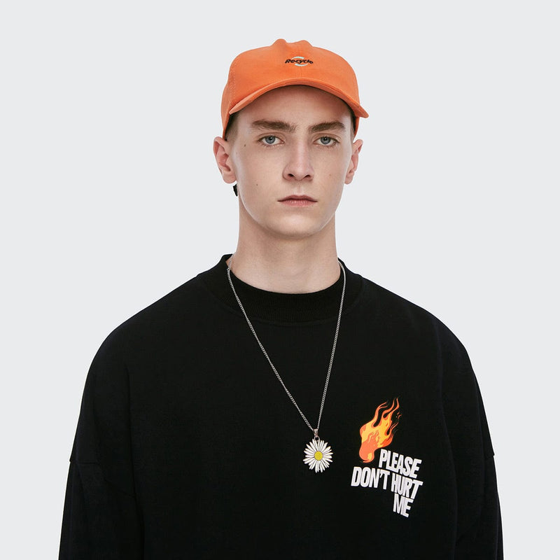 Please Don’t Hurt Me Sweatshirt - Unisex Black Sweater